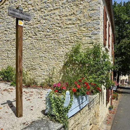 Cosy With Swimming Pool, Cleaning Included * Thédirac
