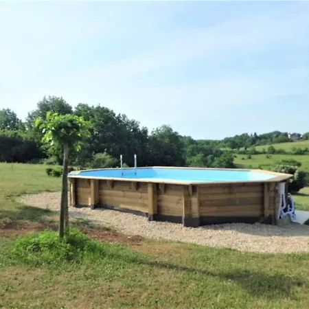 Cosy With Swimming Pool, Cleaning Included