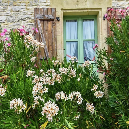 Cosy With Swimming Pool, Cleaning Included